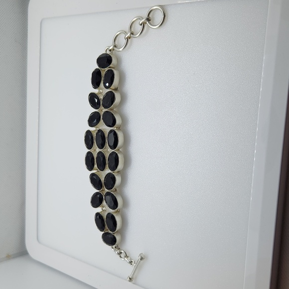 Nwot! Sterling black onyx large bracelet - Picture 3 of 8